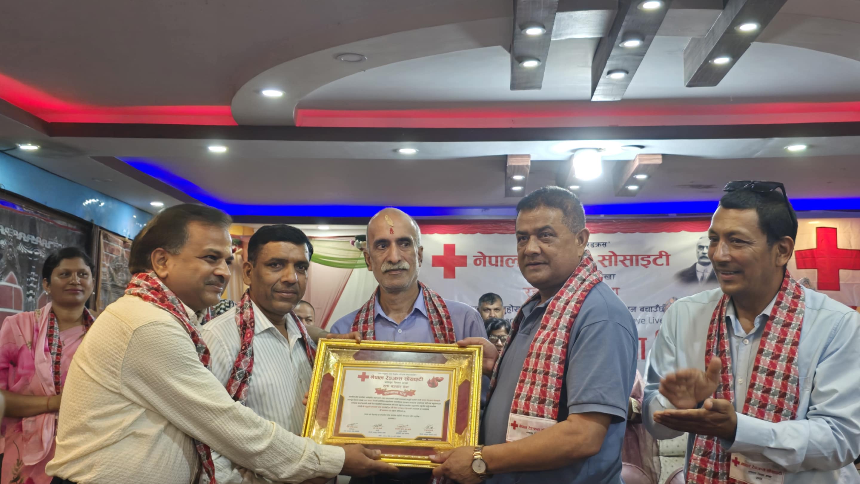 भक्तपुरका एक सय ८७ रक्तादाताहरूलाई सम्मान