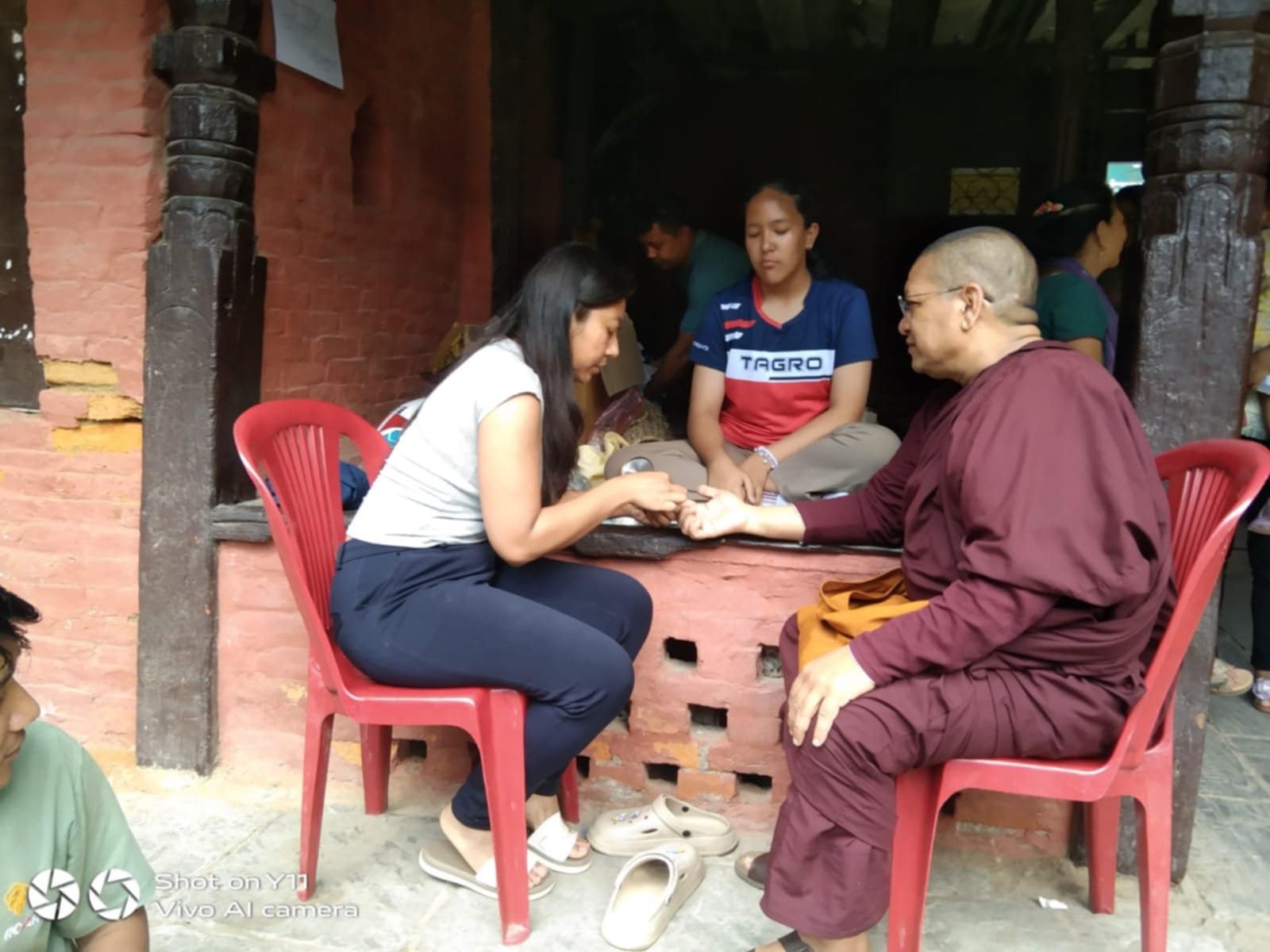 भिक्षु, प्रहरी र सञ्चारकर्मीसहित २ सय ५० जनाको स्वास्थ्य परीक्षण