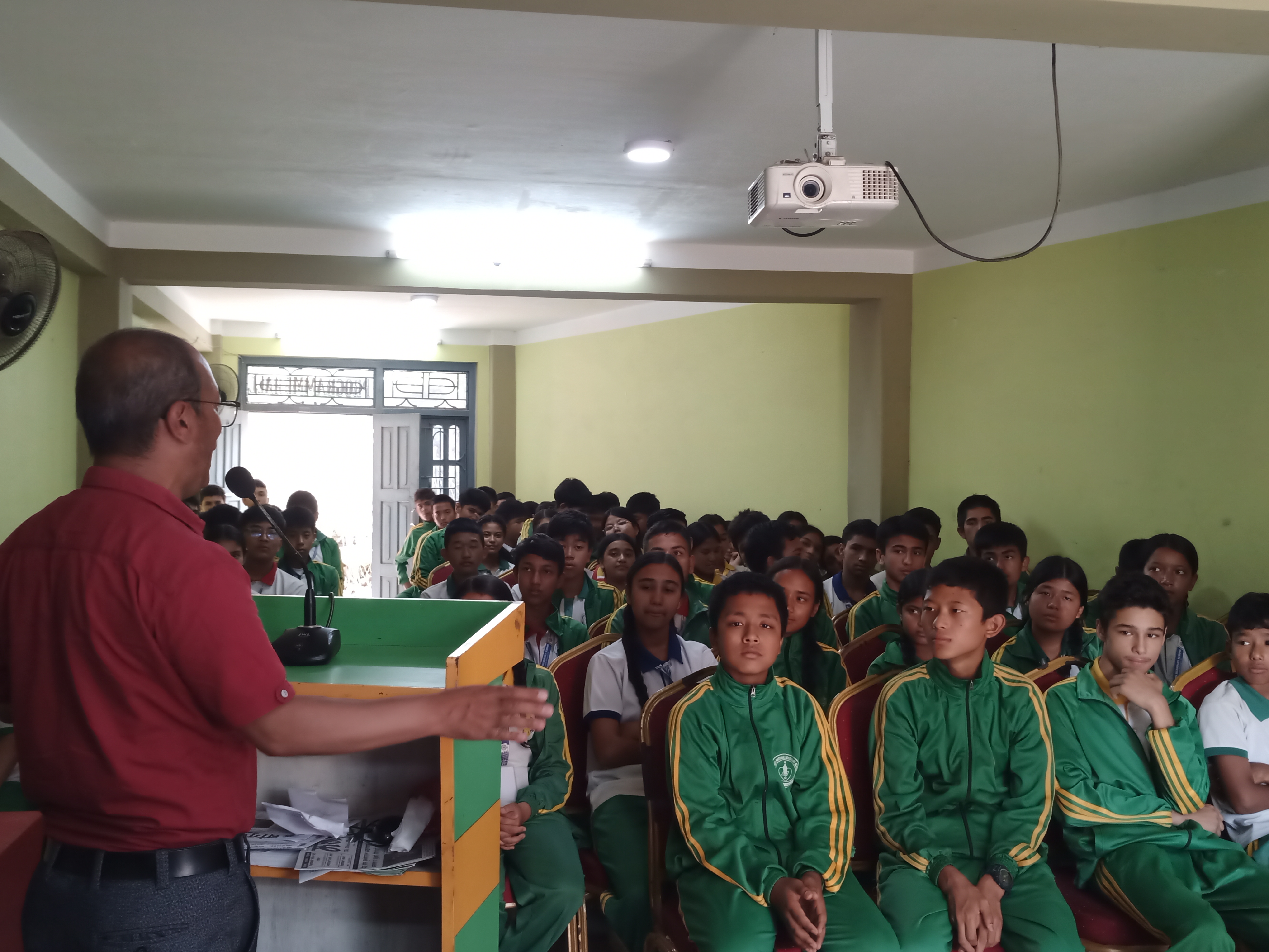 राेम्वस गान विमाेचन