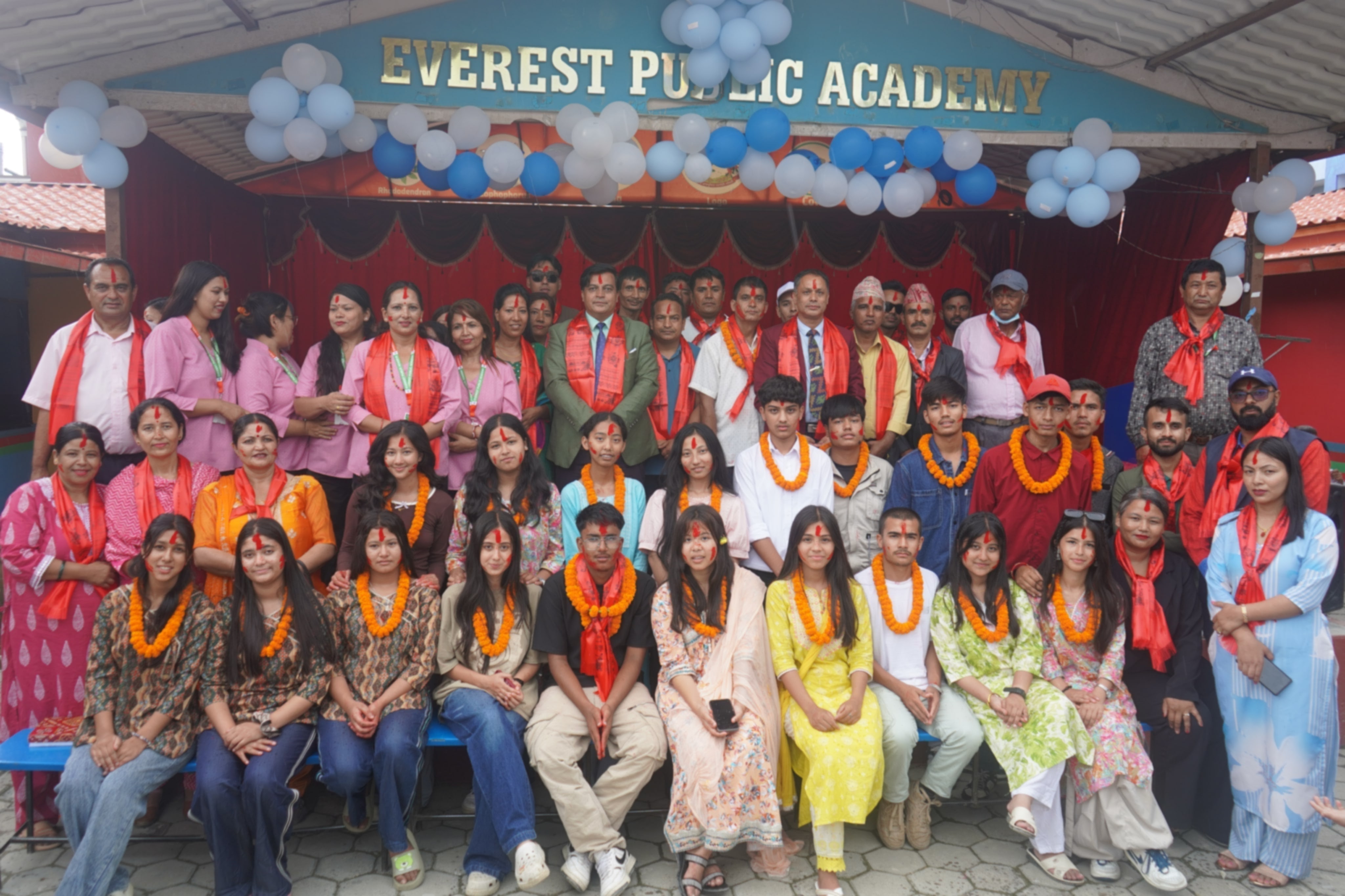 एभरेस्ट पब्लिक एकेडेमीका एसईई उत्तीर्ण विद्यार्थीहरुलाई बधाई तथा शुभकामना