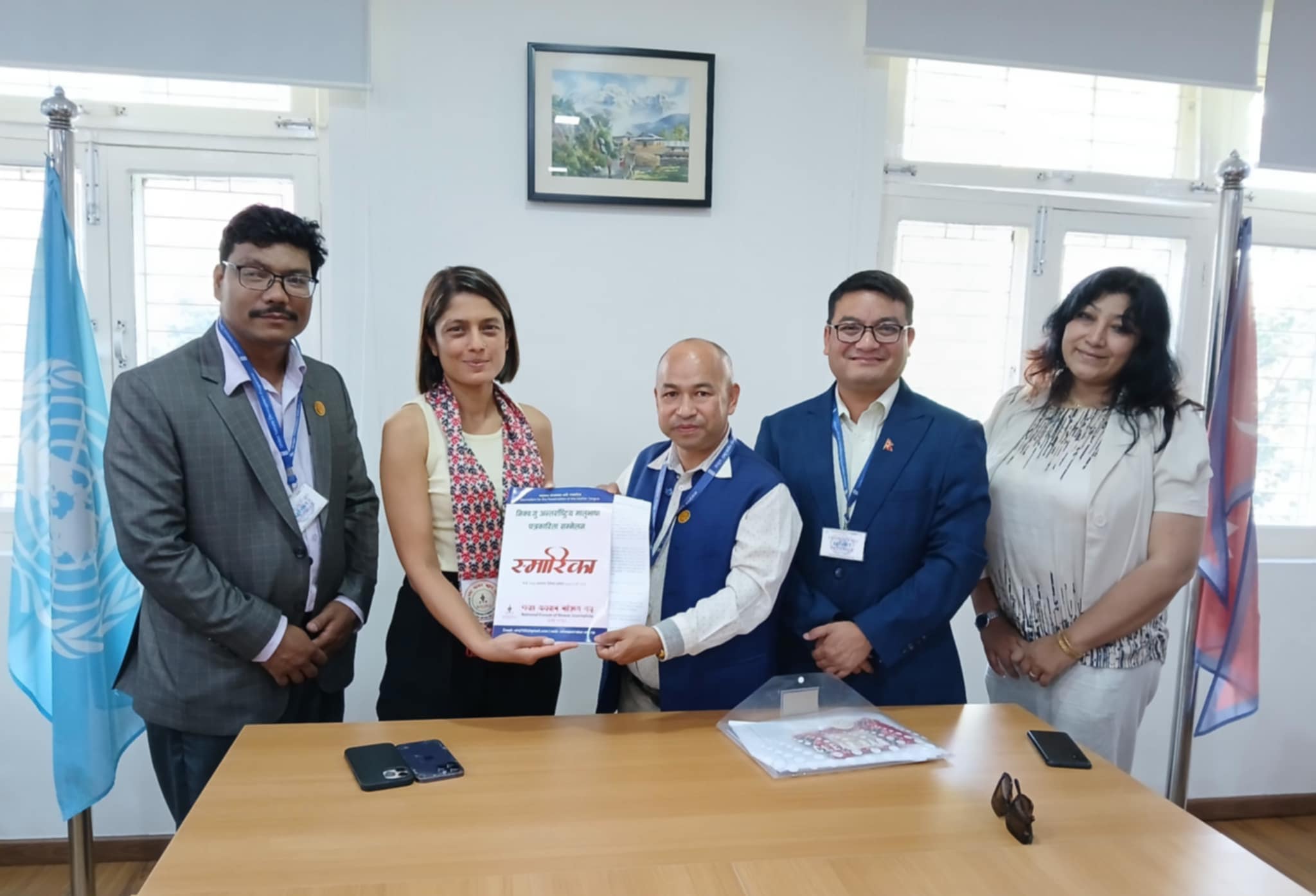 दोस्रो अन्तर्राष्ट्रिय मातृभाषा पत्रकार सम्मेलनको घोषणापत्र संयुक्त राष्ट्र संघलाई हस्तान्तरण