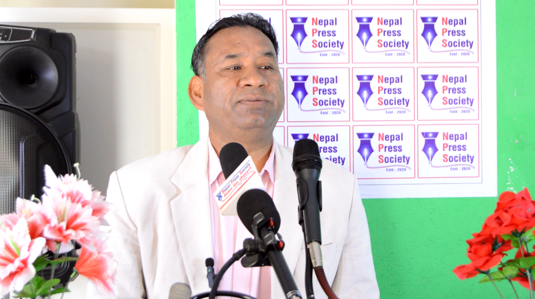 एमालेमा विद्यालाई  निषेध गर्न खोज्नु राजनीति माथिको अंकुश : थापा