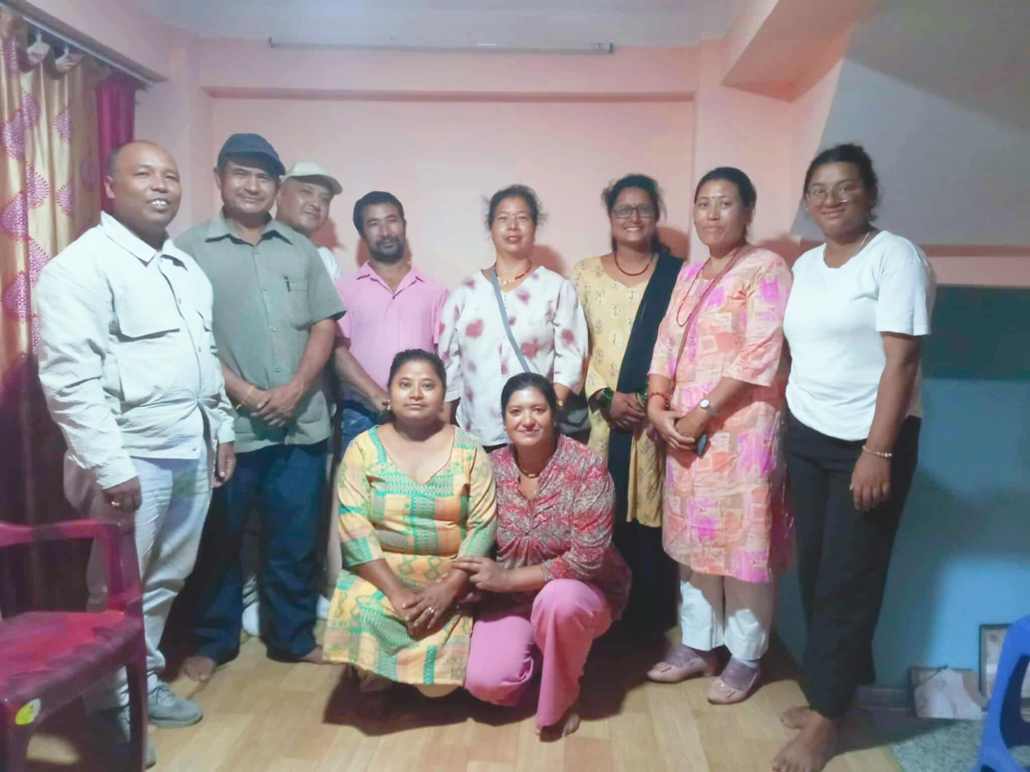 आफुले सिकेका ज्ञान सीपलाई प्रस्तुति गर्न संस्थामा बस्नु आवश्यक