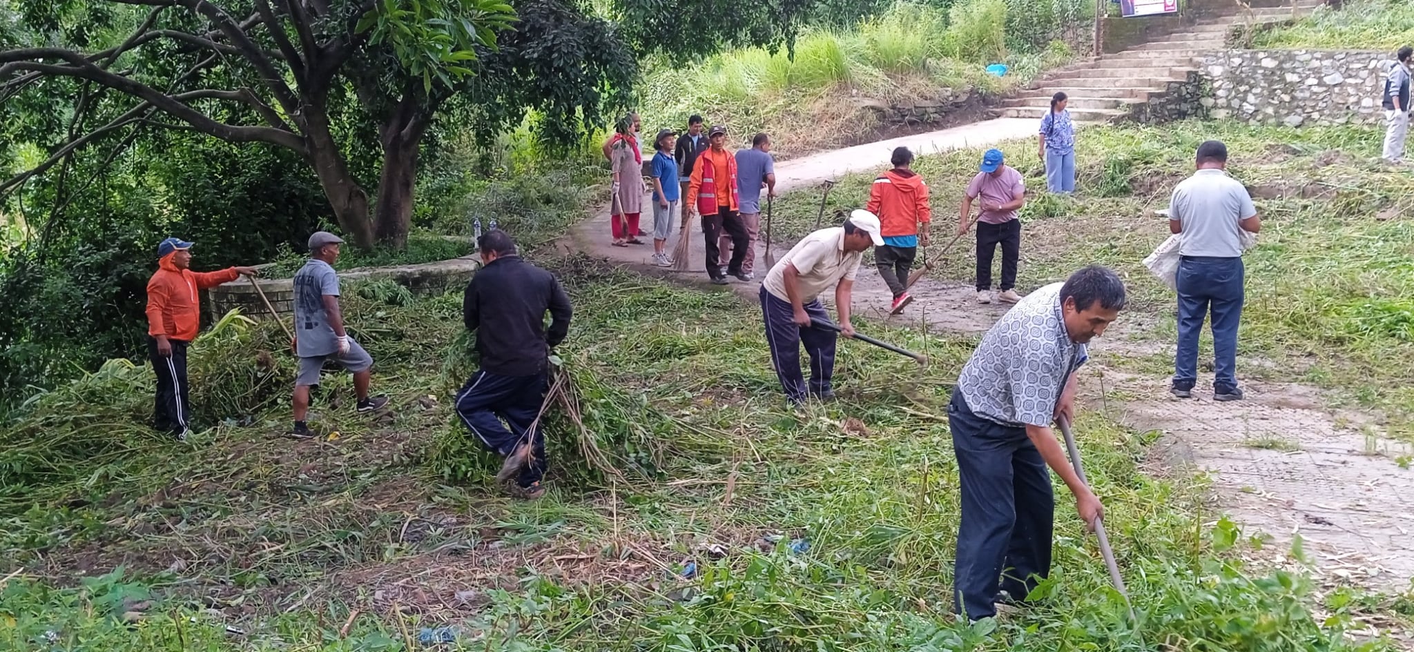 दागबत्ति दिएपछि लास छोड्ने घाटमा सरसफाई