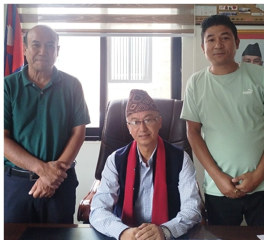 मेयर कृष्णमान डंगोललाई नेपालभाषा अनिवार्य गराउन ध्यानाकर्षण