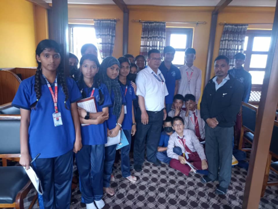 सन्तति आविका विद्यार्थीद्वारा जनज्योति पुस्तकालयको अध्ययन भ्रमण