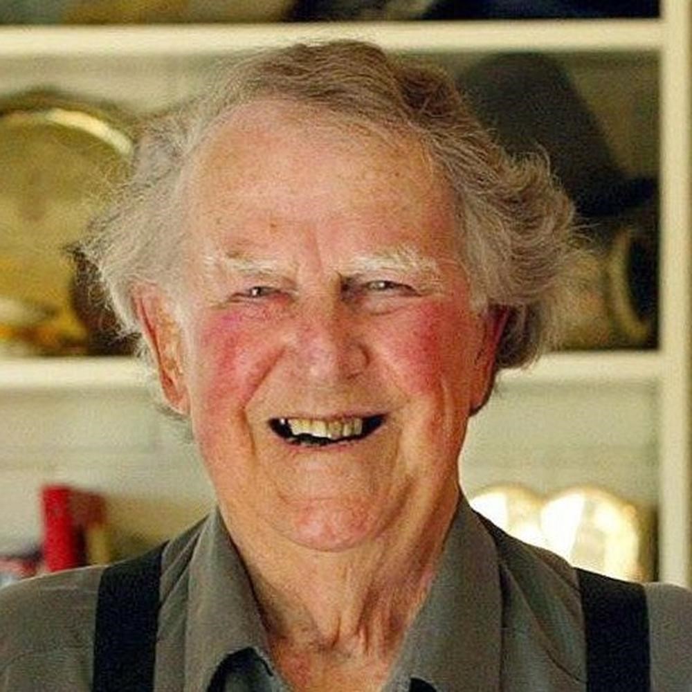 हिलारीको अड्डालोमा अड्डालिदै