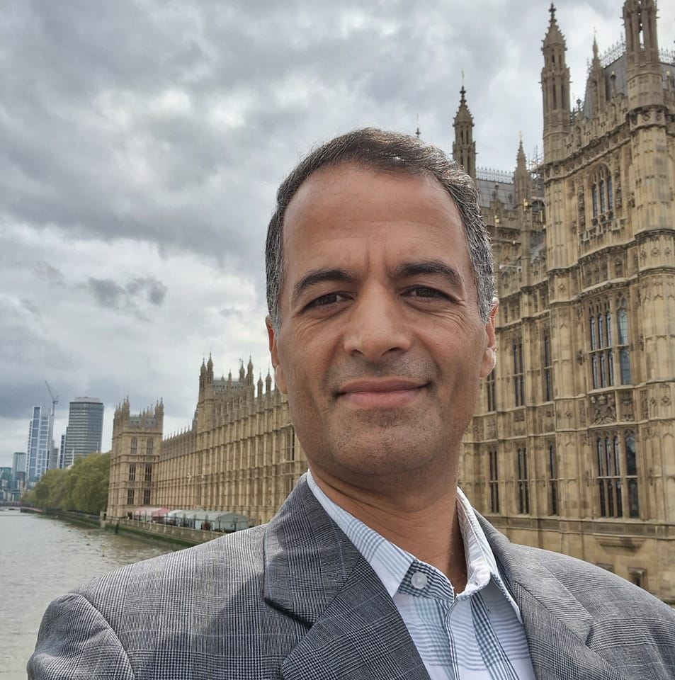 तलबभत्ता नलिने ‘उच्च नैतिकता’को प्रचारबाजी: सुविधासम्पन्नहरूको ‘स्टन्ट’ कि वास्तविक सेवा?