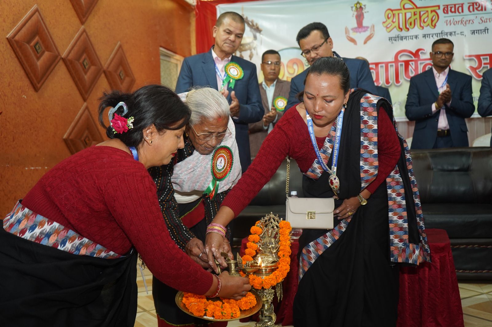 १०३ वर्षीया ज्येष्ठ सदस्यले गरे साधारणसभाको उद्घाटन