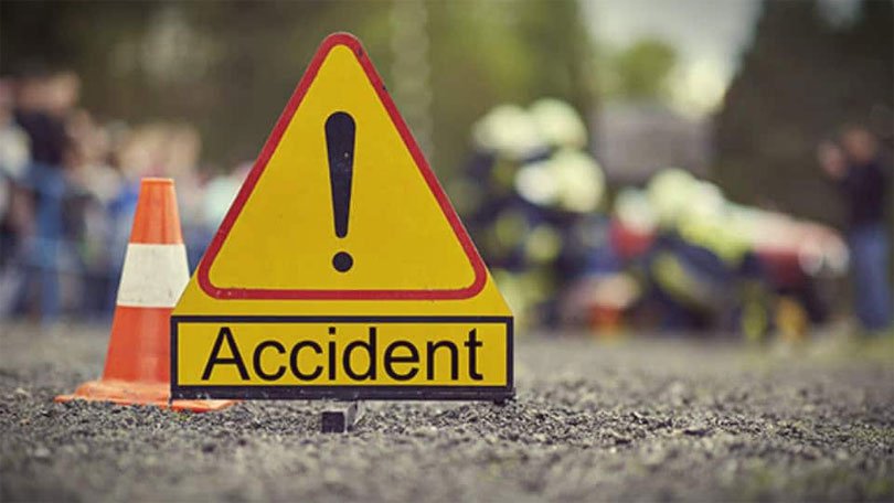टिप्परको ठक्करबाट कटुञ्जेकी २५ वर्षीया युवती घाइते