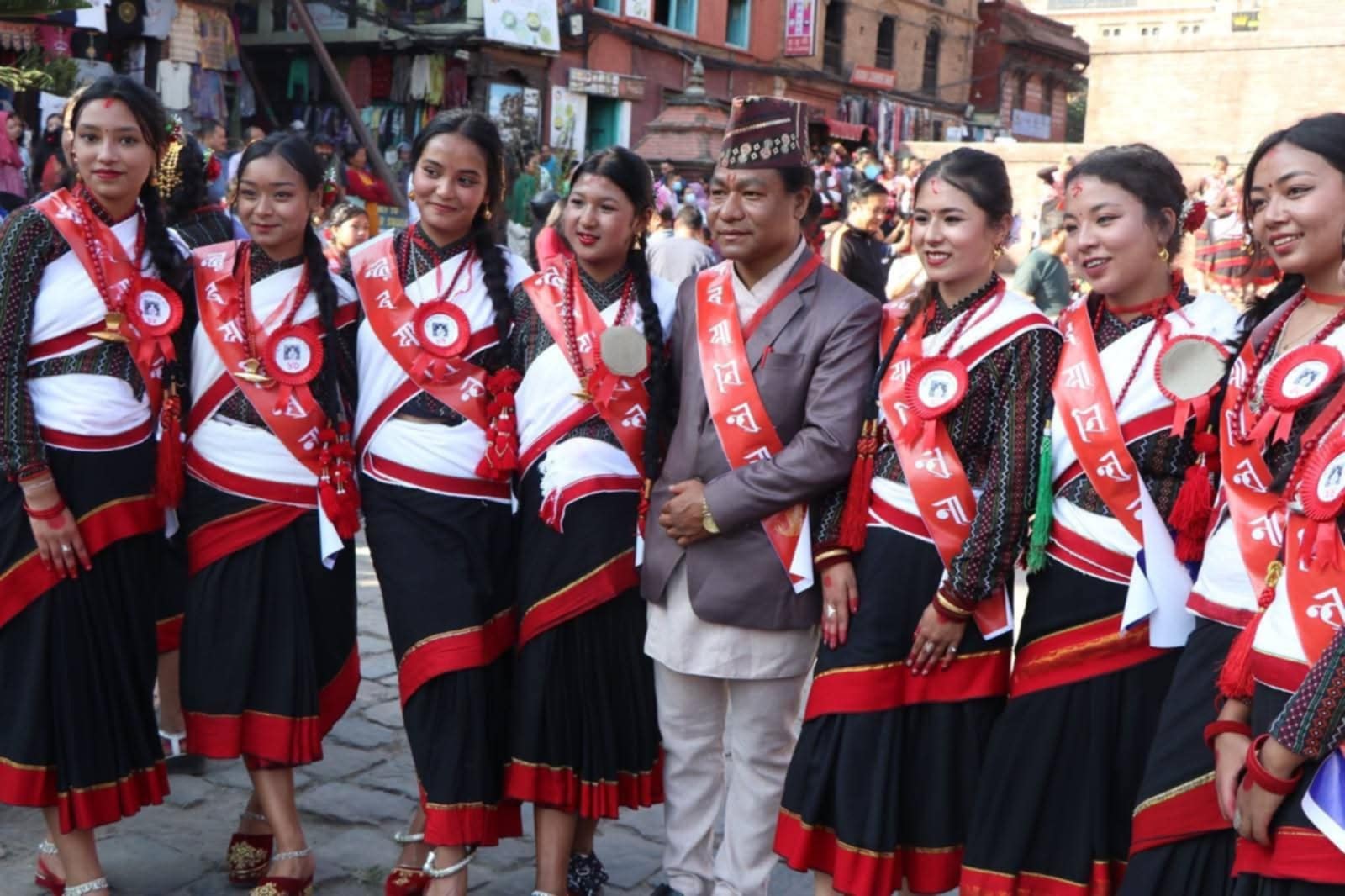 सामुहिक धिमे नृत्य भक्तपुर नगर परिक्रमा