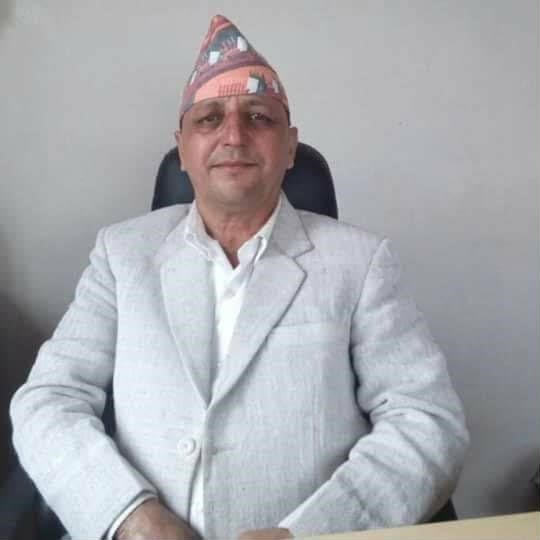 हाकिम होस् त यस्तो होस् 