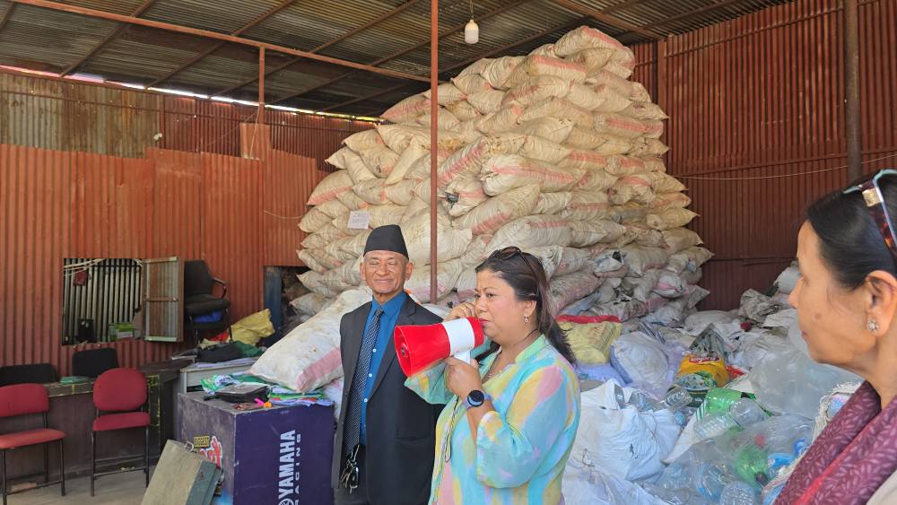 एभरेस्टका विद्यार्थी खालीसिसीमा 