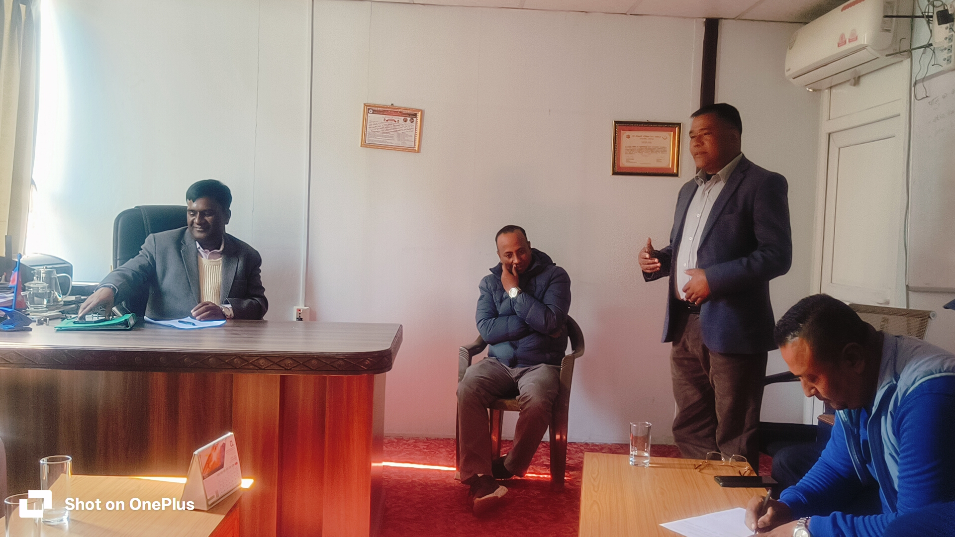 कमलविनायक सडक छिट्टै बनाउनुपर्ने मागसहित ध्यानाकर्षण