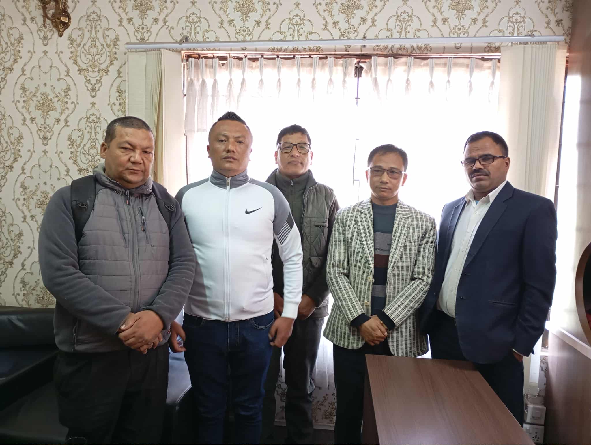 भ्रष्टाचार विरोधी अभियन्ताको टोलीद्धारा भक्तपुर नापी प्रमुखसँंग भेटघाट