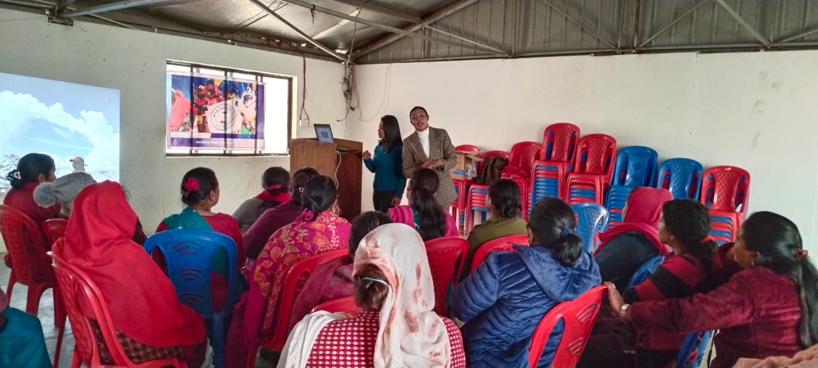 १६ दिने लैगिक हिंसाको अभियानमा सगराथमा आरोही कल्पना महर्जनको सचेतना कार्यक्रम