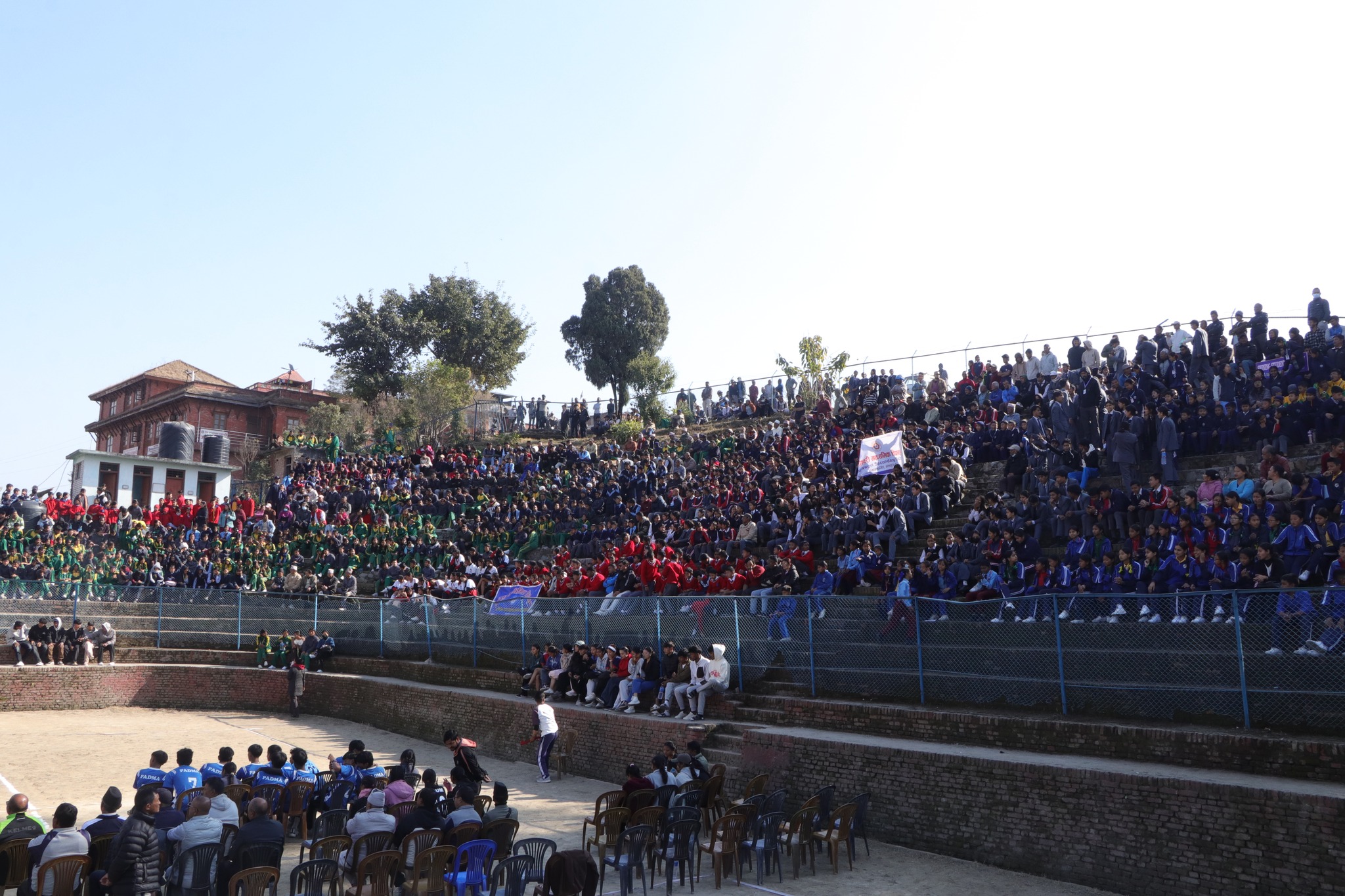 भक्तपुर नगरव्यापी विद्यालयस्तरीय खेलकुद प्रतियोगिता,विजेता खेलाडीहरुलाई पुरस्कार वितरण