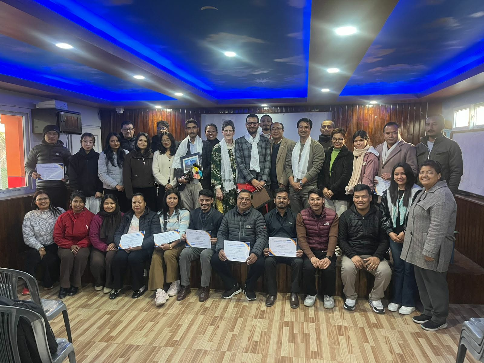 रोटरी क्लब अफ मध्यपुरको आयोजनामा शिक्षक तालिम सम्पन्न