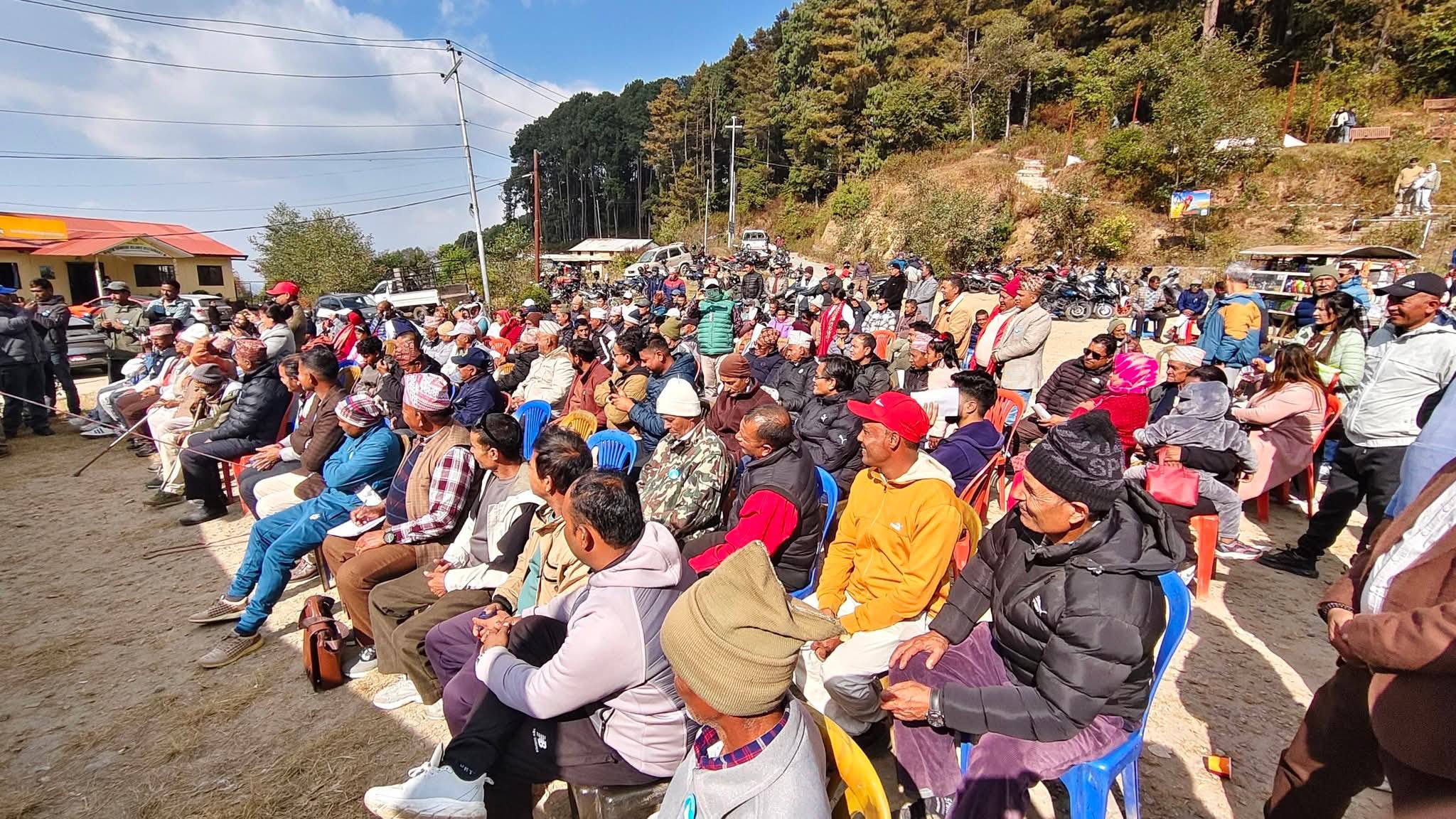 बोझिनी ड्यामबाट रास्वपा प्रवेश गर्नेहरुको लर्काे लागेपछि...