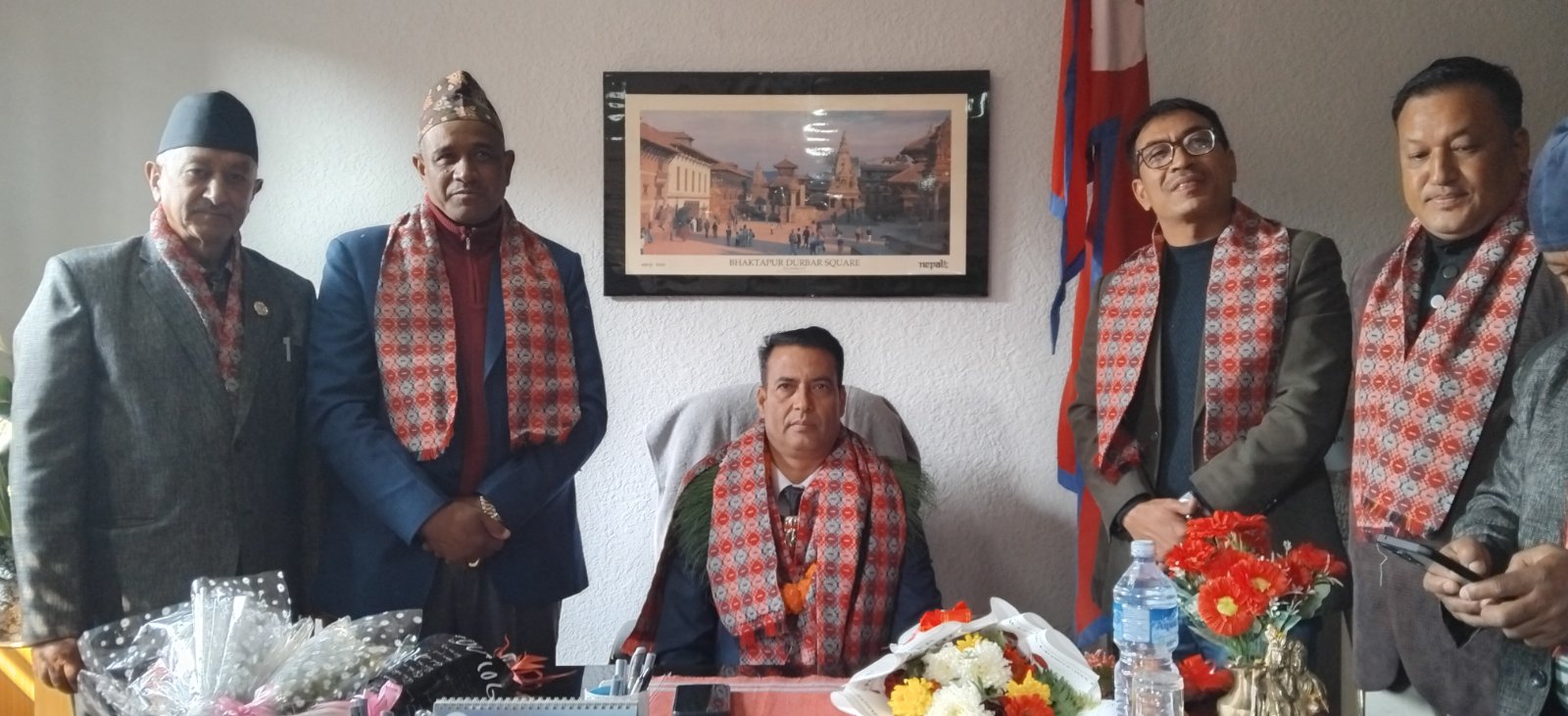 भक्तपुर उद्योग वाणिज्य संघका नवनिर्वाचित अध्यक्षद्वारा पदभार ग्रहण