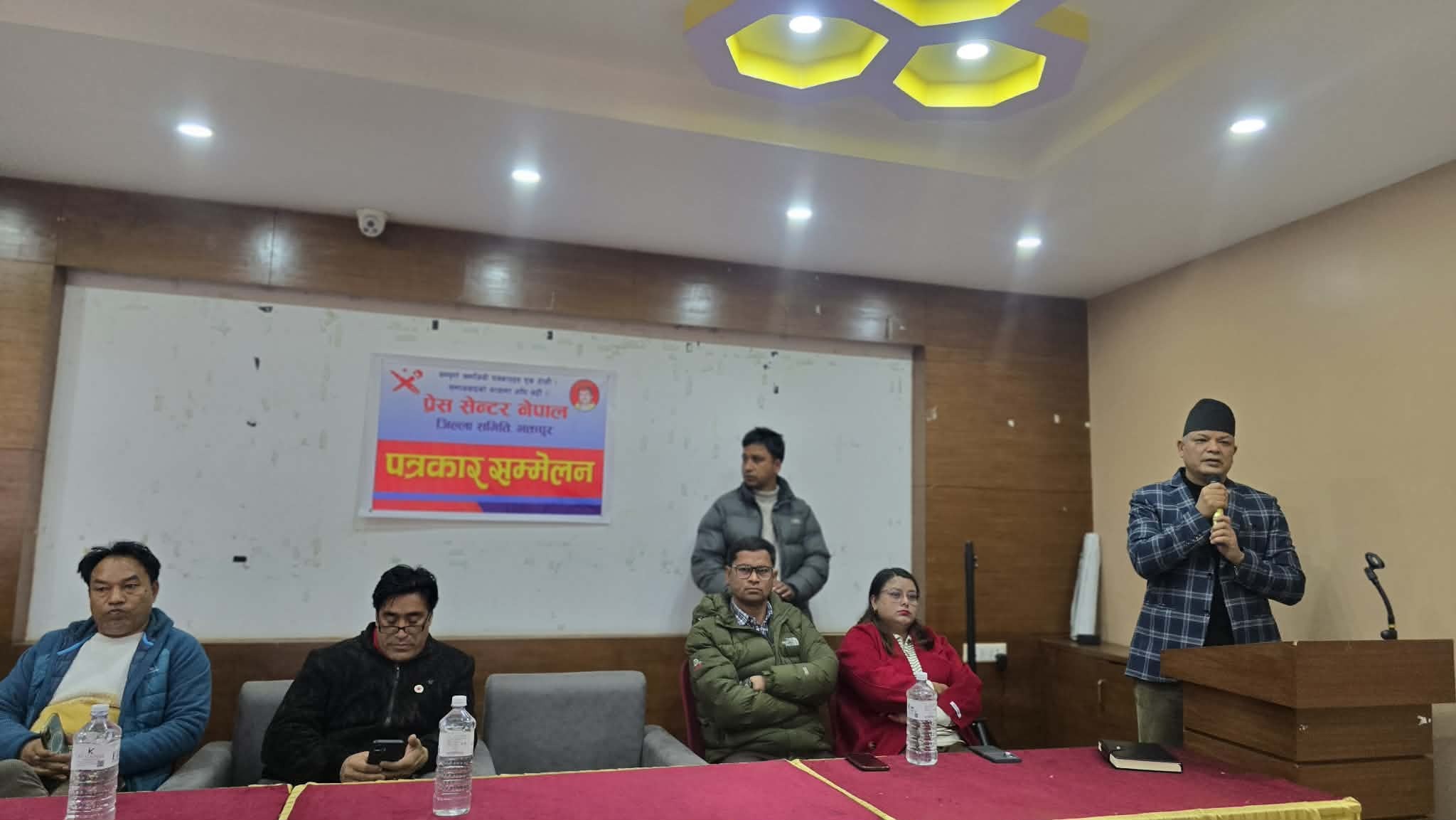 मैले जिते निःशुल्क पानी खुवाउँंछुः लवजू