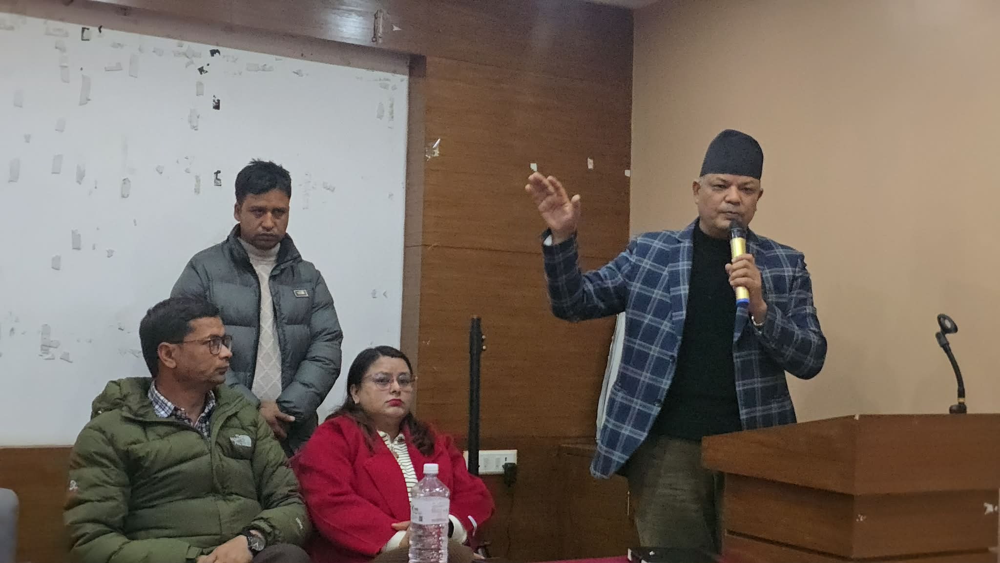 मैले जिते निःशुल्क पानी खुवाउँंछुः लवजू