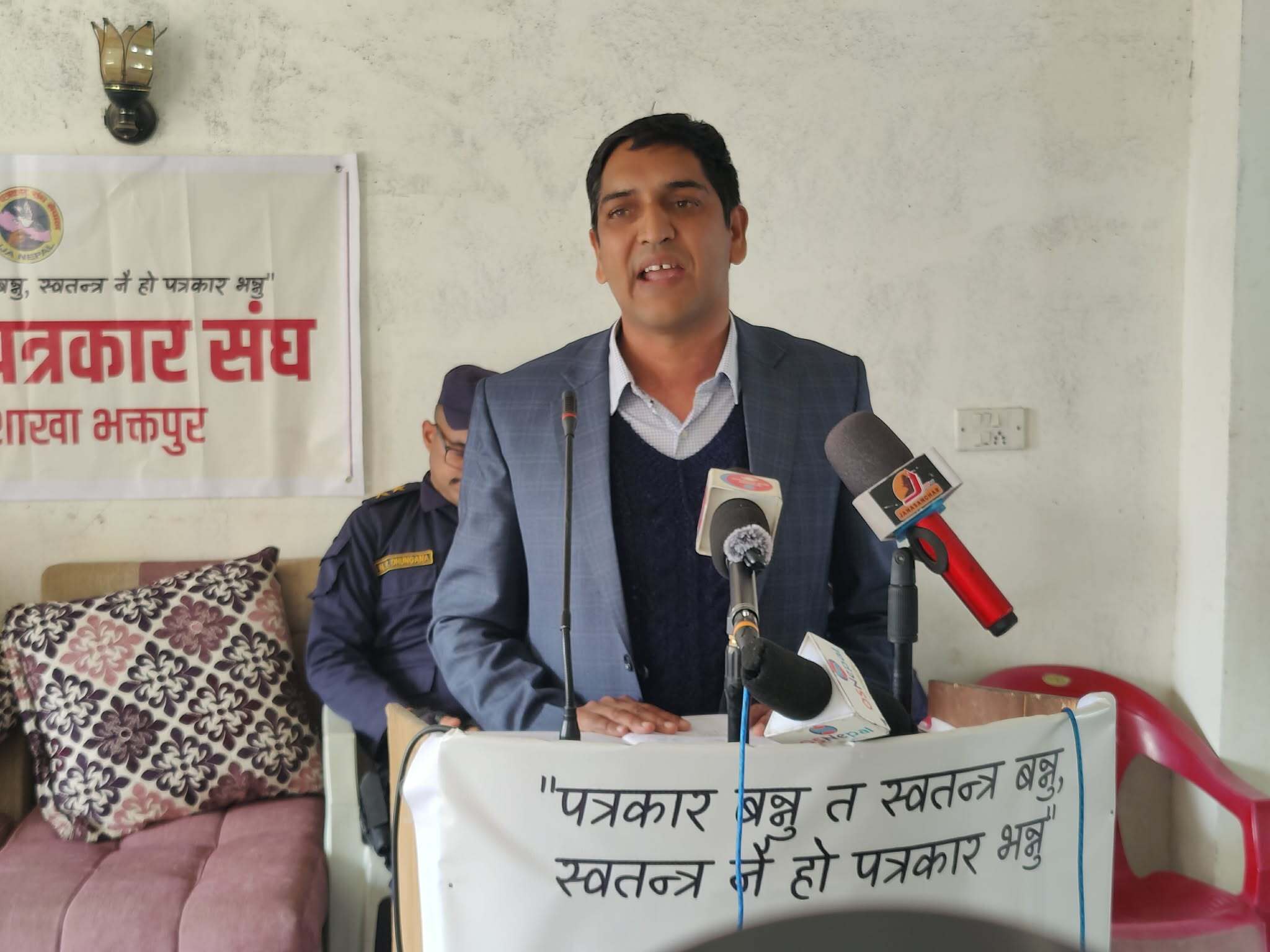 भक्तपुरको बोदे मतदान केन्द्रः जहाँ महिलाले गर्दैछन् निर्वाचनको कमाण्ड