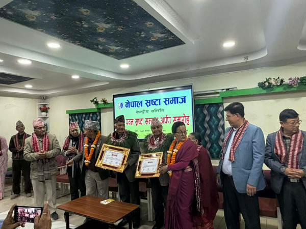 ‘रेखा- पवन स्रष्टा सम्मान’द्धारा शर्मा र घिमिरे सम्मानित