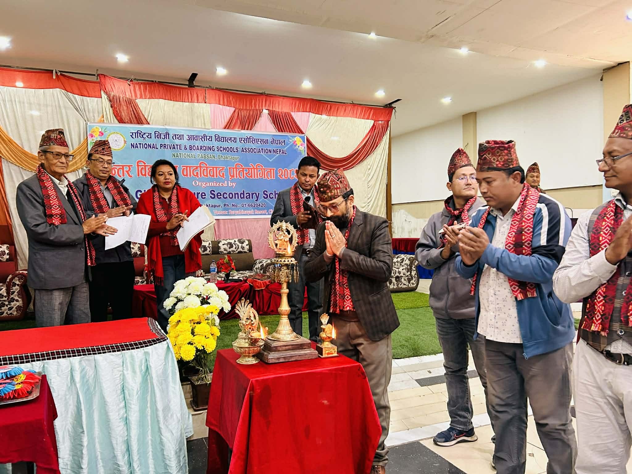 ग्लीटर फ्युचरको आयोजनामा नेसनल प्याव्सनको वादविवाद सम्पन्न