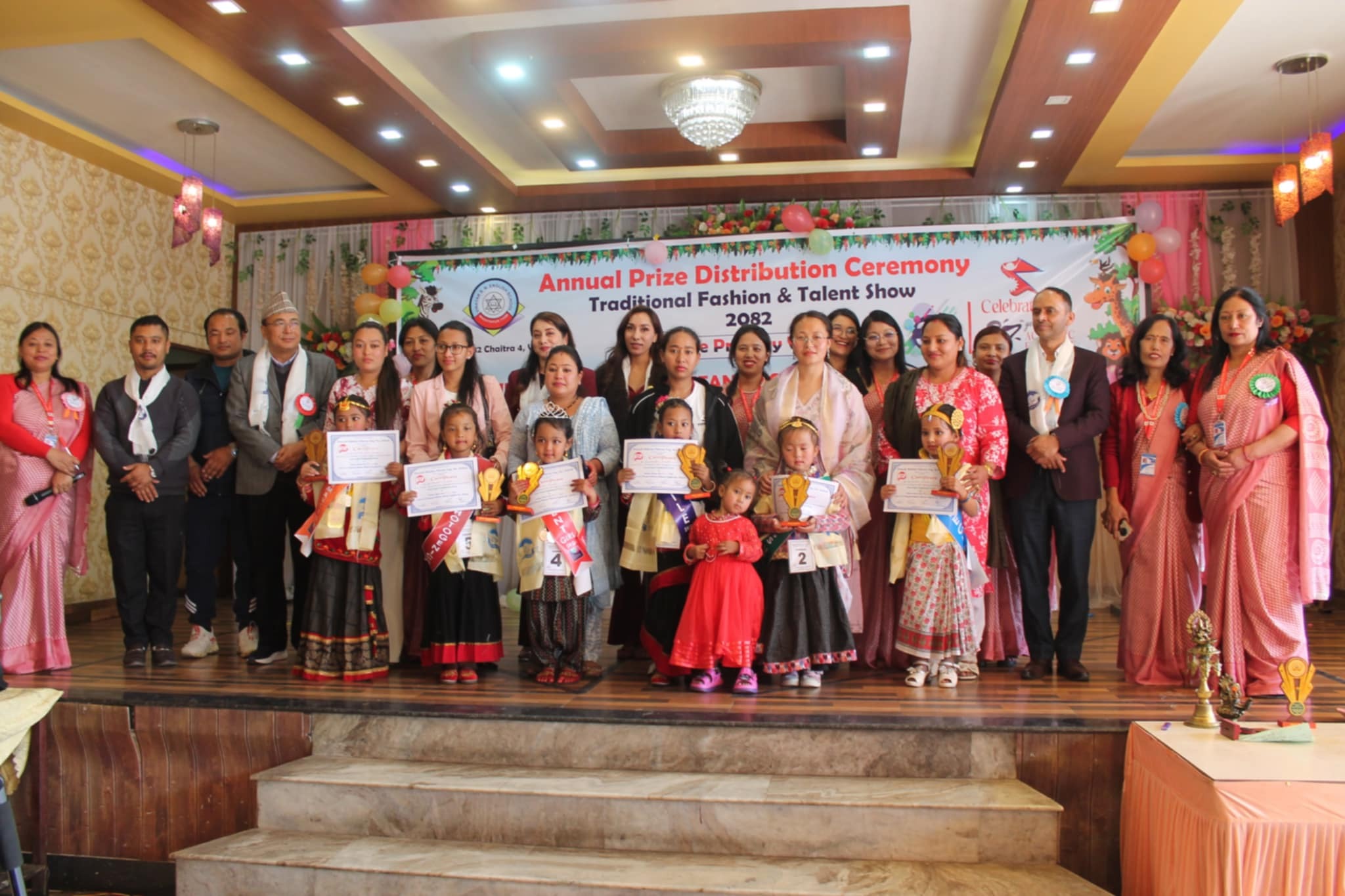 विनायकमा परम्परागत भेषभूषा तथा प्रतिभा प्रदर्शन