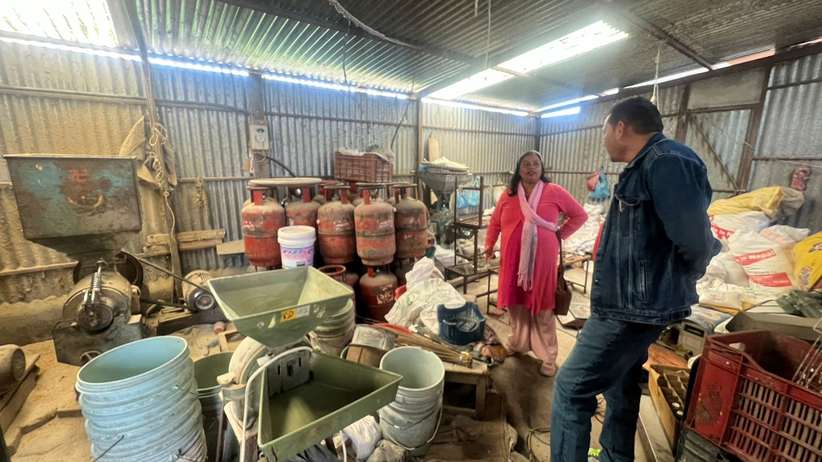 चाँगुनारायणमा अनुगमन कडा, म्याद नाघेका खाद्य वस्तु फेला