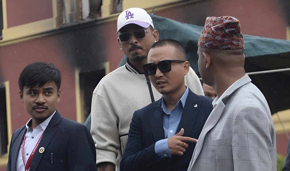 तत्कालीन प्रधानमन्त्री ओली र गृहमन्त्री रमेश लेखकमाथि तत्काल कारबाही हुने