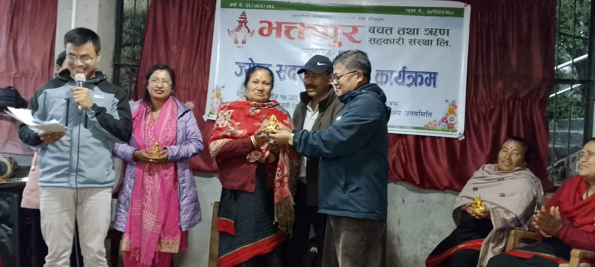 भक्तपुर बचतका ज्येष्ठ सदस्यहरुलाई ठूली ब्रम्हायणीमा भ्रमण