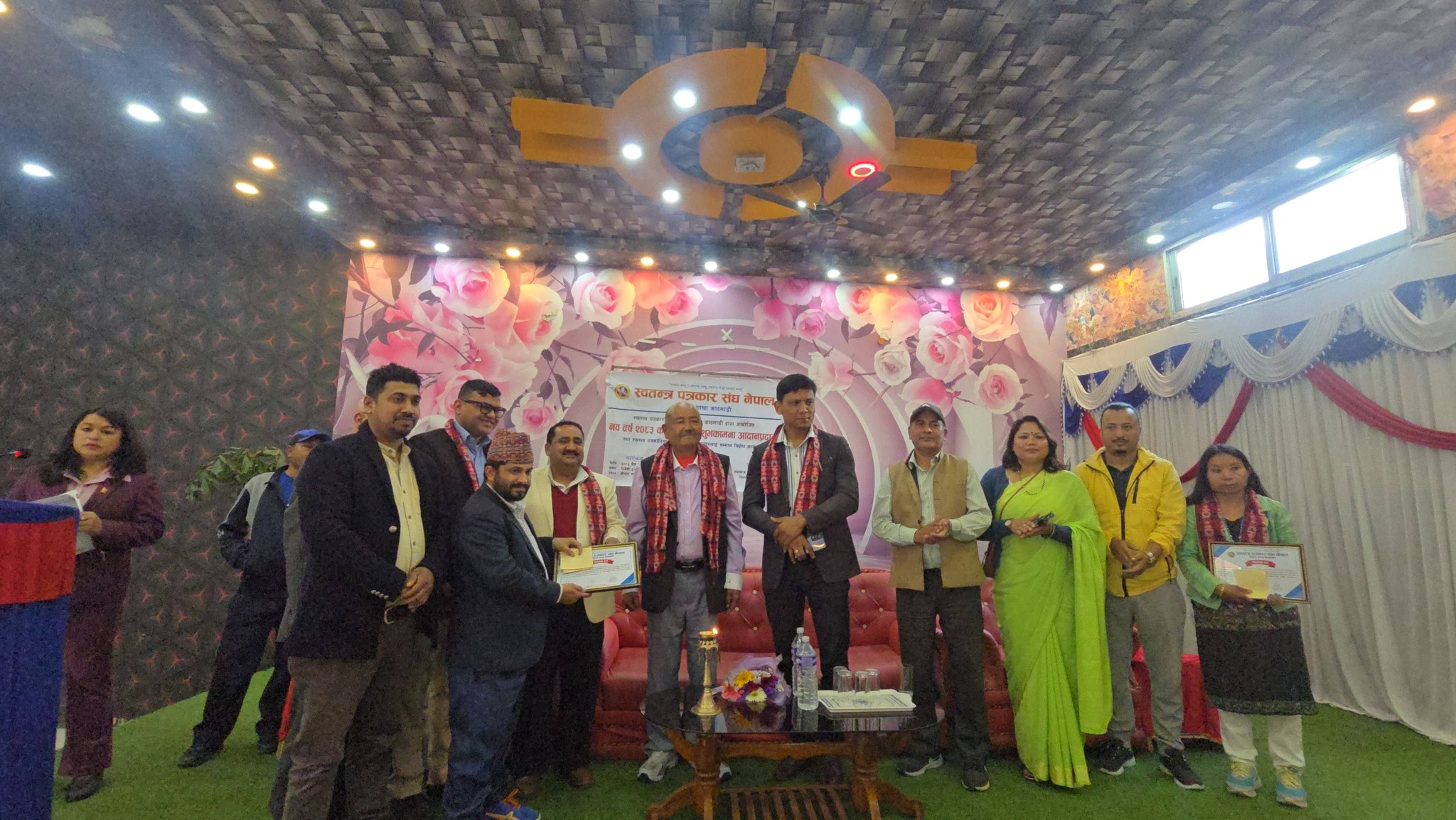 पत्रकार मायालु लामा र रविराज रिमाललाई सम्मान