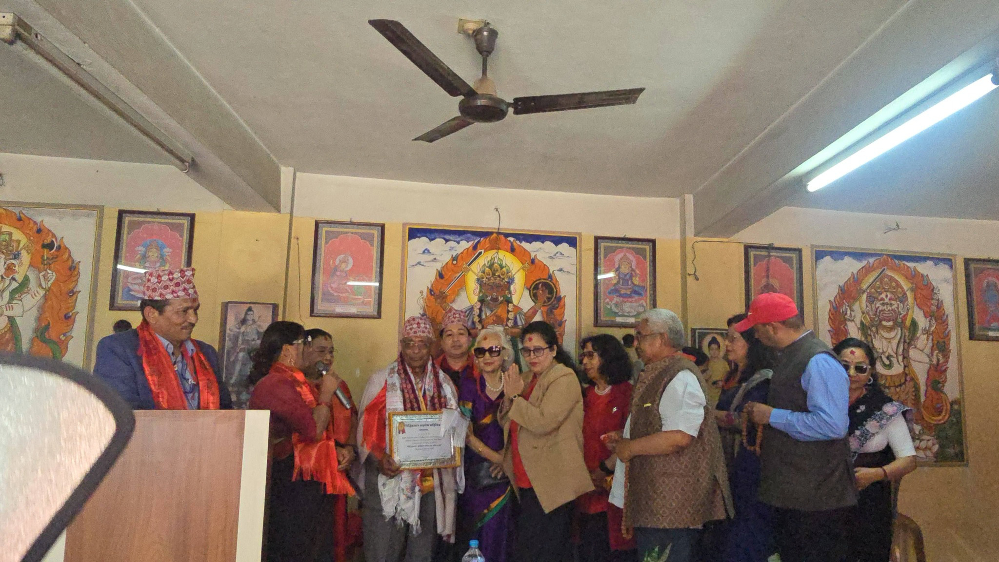 यसरी सम्मानित भए भक्तपुरका डा केसी