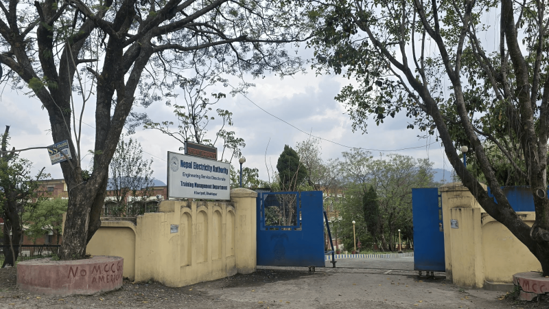 नदी किनारबाट उठाइएका सुकुम्वासी भक्तपुरको खरिपाटीमा