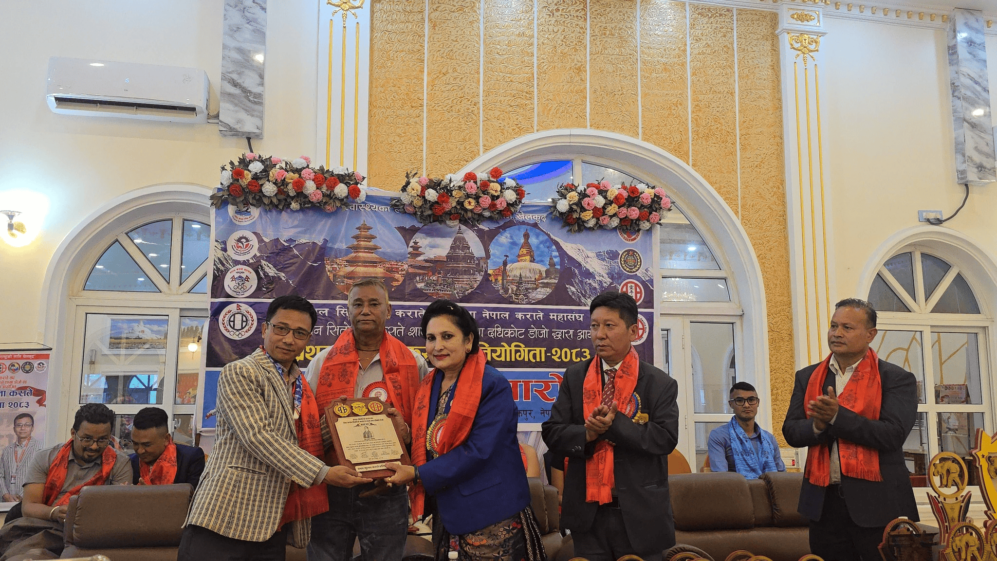 भ्रष्टाराविरोधी अभियन्ता एवं स्वतन्त्र पत्रकार लामा सम्मानित