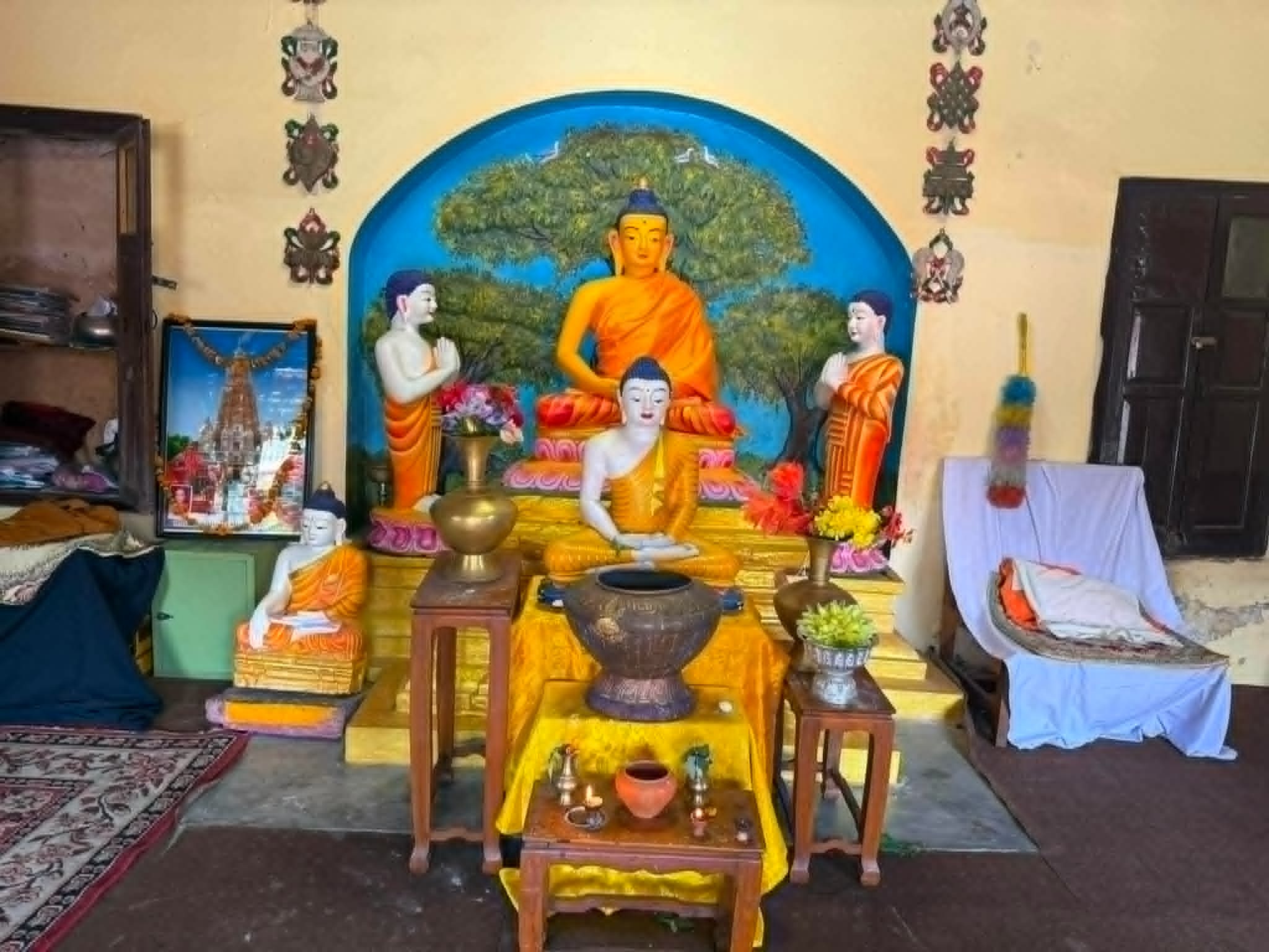 भक्तपुरमा थेरवाद बुद्धिष्ट एकेडेमीका एम.ए.का बिद्यार्थीहरूको शैक्षिक भ्रमण