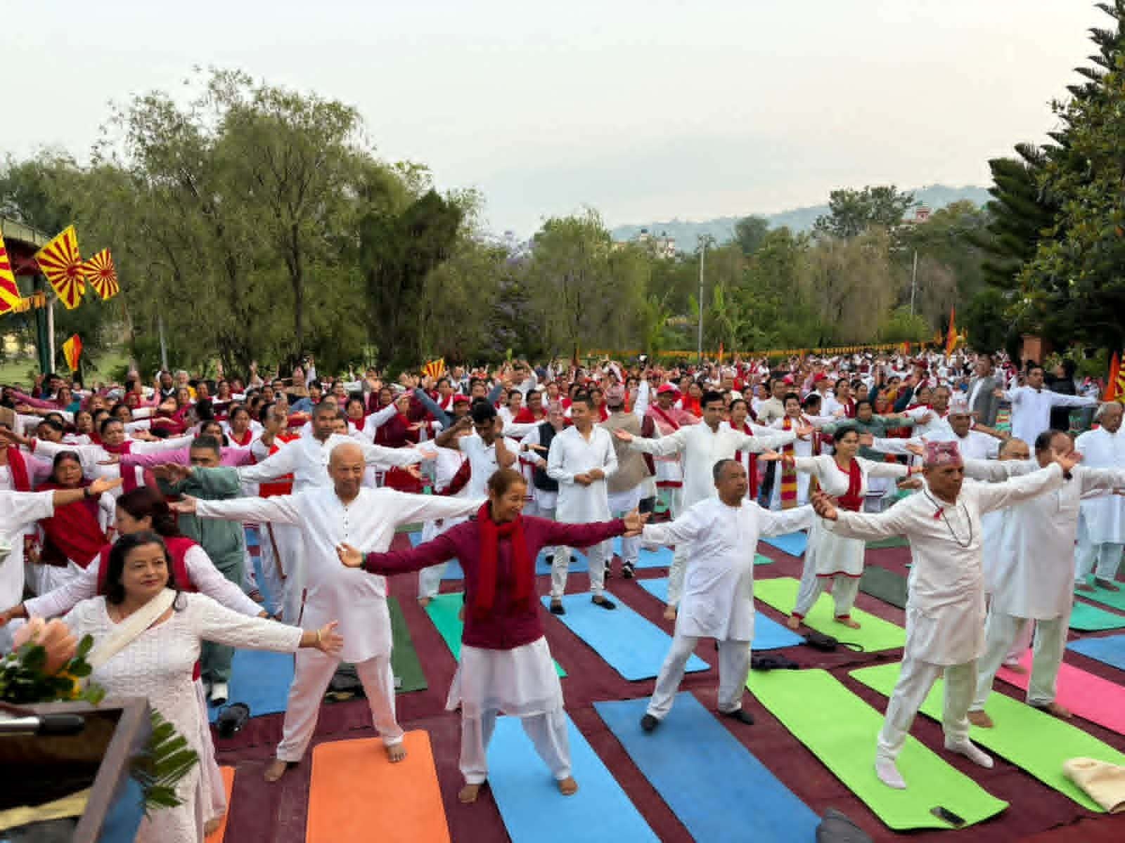 चाँगुनारायणलाई देशकै पहिलो 'योग नगर' घोषणा : स्मारिका विमोचनसँगै सामूहिक साधना