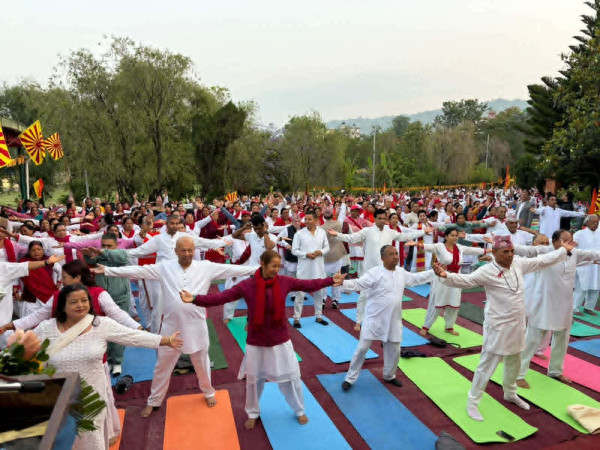चाँगुनारायणलाई देशकै पहिलो 'योग नगर' घोषणा : स्मारिका विमोचनसँगै सामूहिक साधना