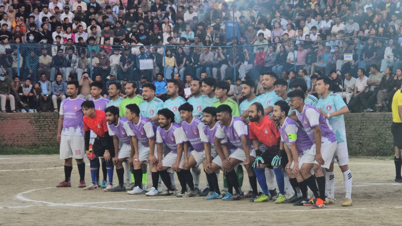 अन्तरवडा फुटसलमा भनपा ८ बिजयीः २५ हजार नगदसहित शिल्ड प्रदान