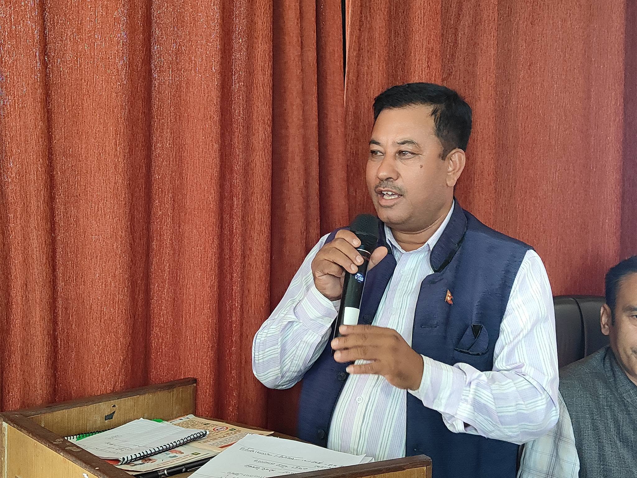 सिरुटार वडाबासीको प्रश्नः नौ वर्षमा वडा कार्यालय भबनसम्म किन बनाउन सक्नुभएन ? 