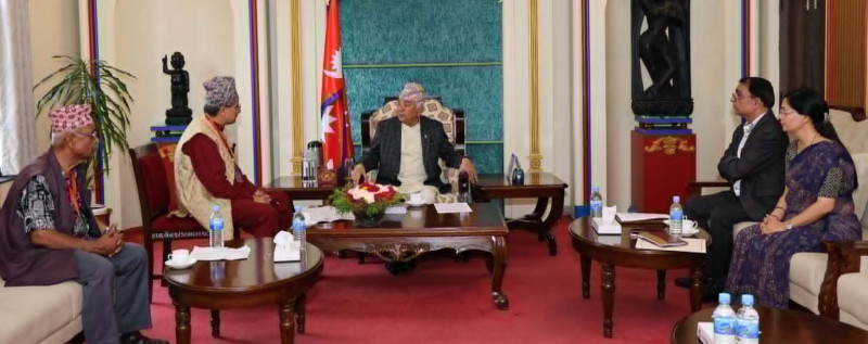 राष्ट्रपतिसँग शब्दयात्रा प्रकाशनका प्रतिनिधिको भेट