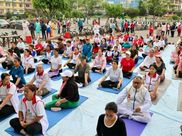 विश्वमञ्चमा नेपालको योग गौरव बढाउने ५४ योगहस्तीलाई पातन्जलद्वारा सम्मानित