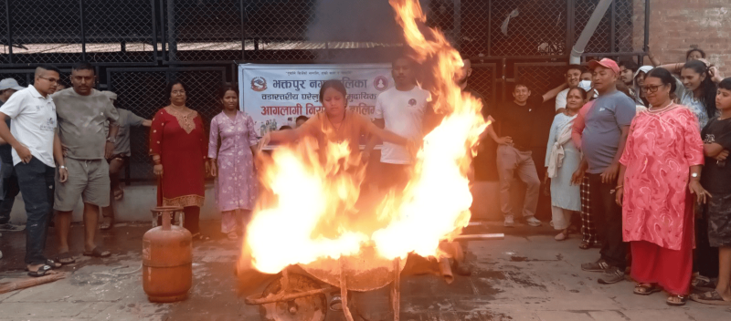 कमलविनायक मन्दिर परिसरमा आगलागी नियन्त्रण तालिम