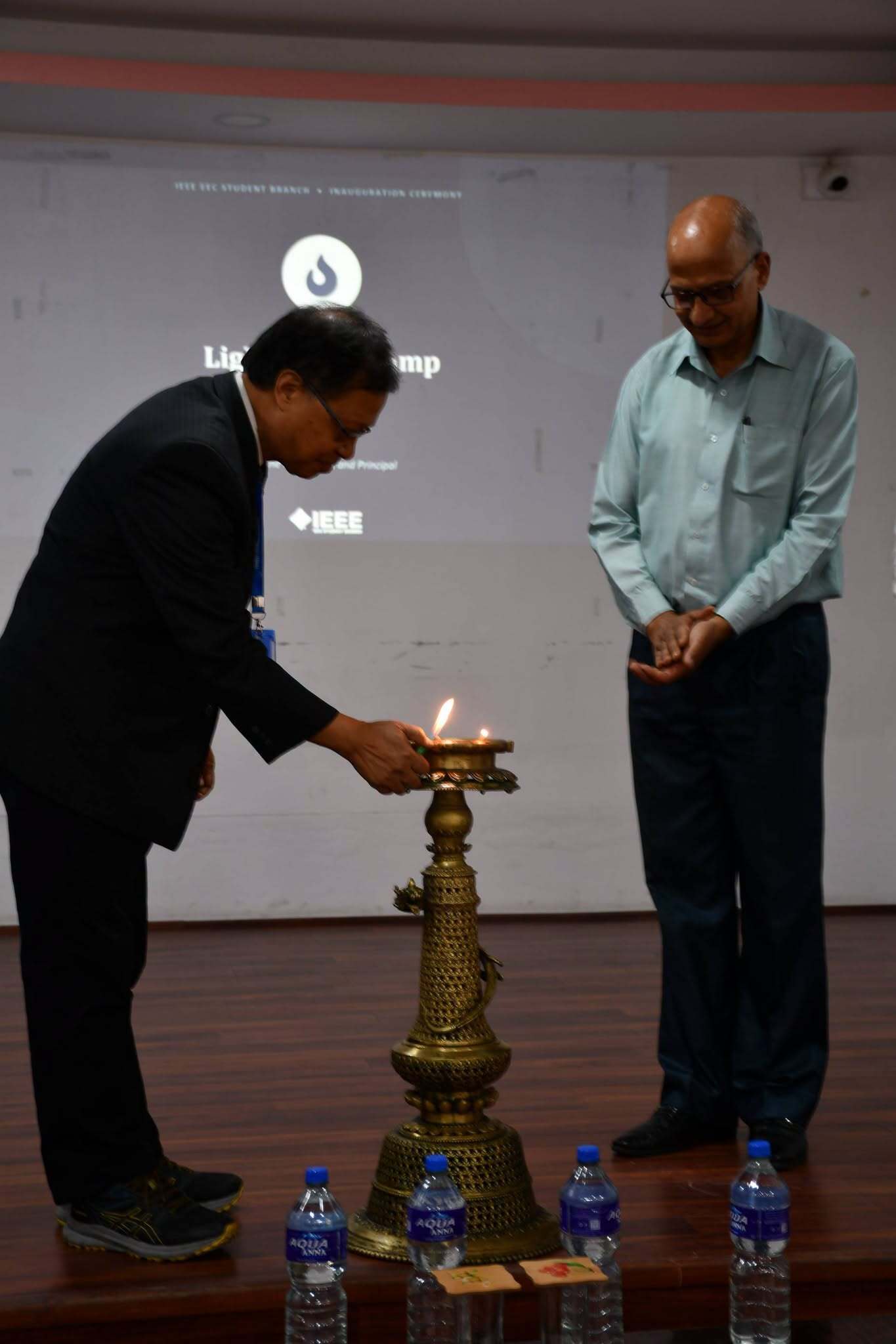 अघि बढ्यो एभरेस्ट इन्जिनियरिङ कलेजमा IEEE विद्यार्थी शाखा स्थापना