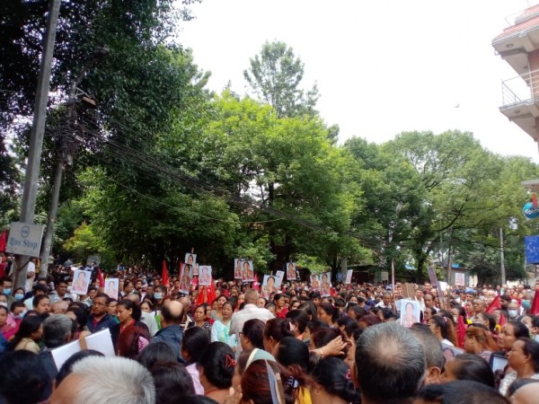 स्वर्गीय शोभा प्रधानका शवयात्राका फोटो फिचर