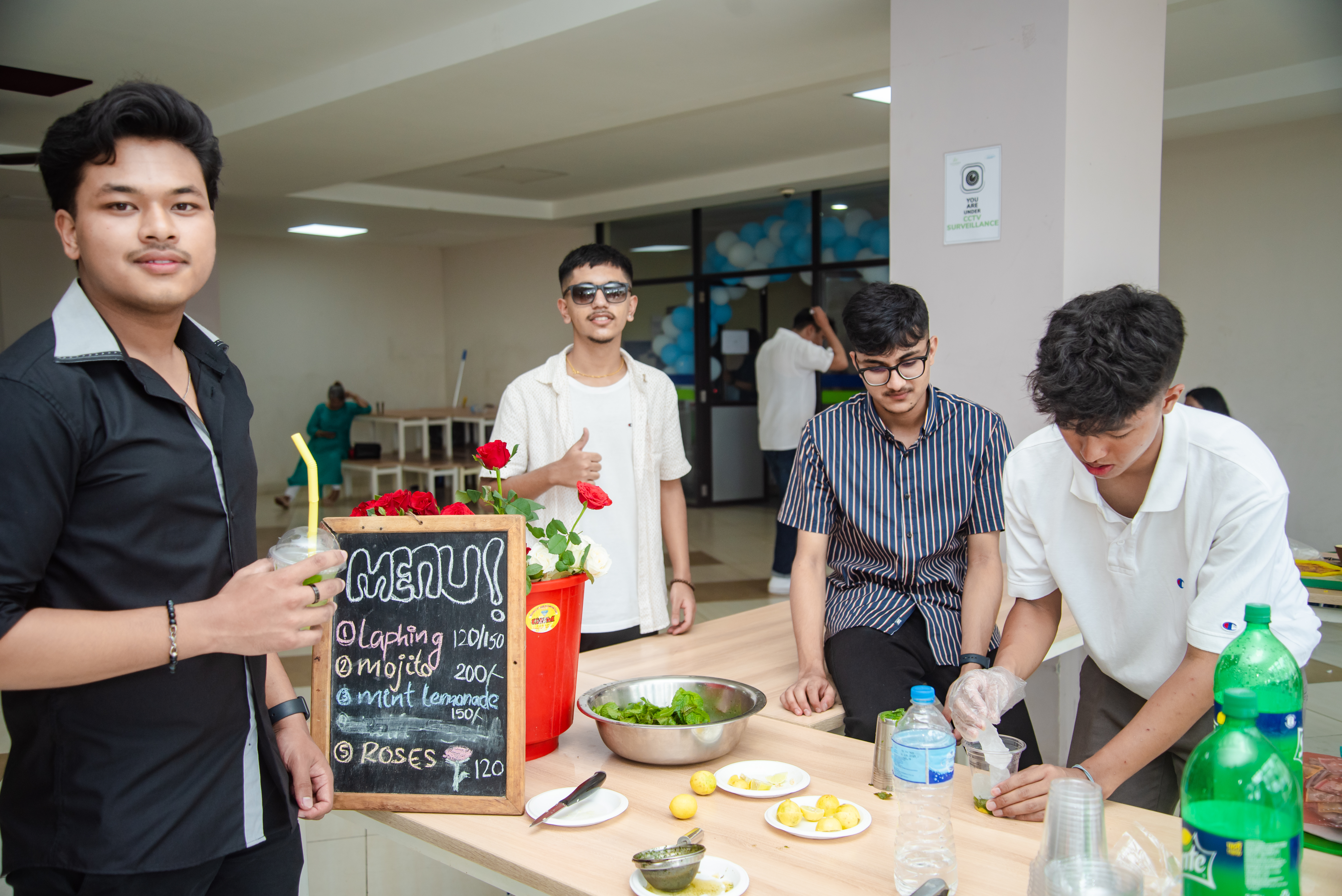 काठमाडौं वल्र्ड स्कुलले दियो विद्यार्थीलाई निःशुल्क एजुकेशनल काउन्सिलिङ