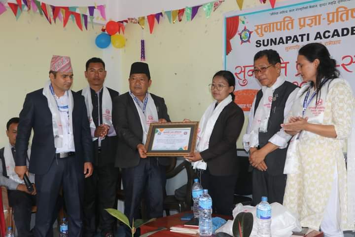 रामेछाप सुनापतिको विभिन्न श्रष्टाहरुलाई सम्मान