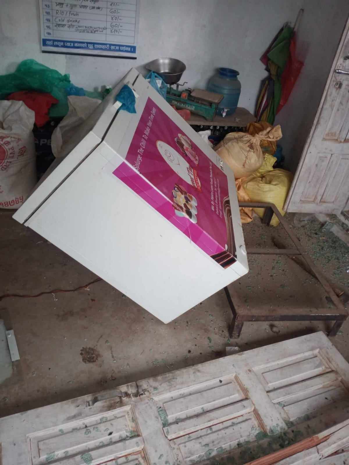 चोरेर ल्याएको कार उडेर बाटो मुनिको घरमा छिरेपछि .........